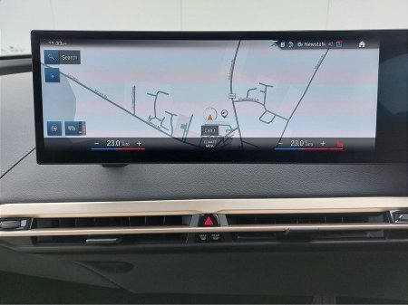 2023 BMW iX xDrive40 M Sport Edition €46,995 thumbnail