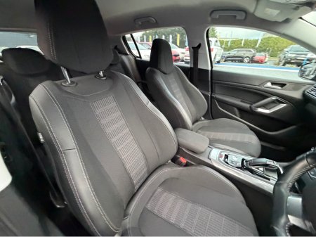 2019 Peugeot 308 ALLURE - 1.5 DIESEL - AUTO - 12M WARRANTY - CAR: 1755 €15,950 thumbnail