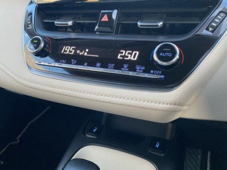 2019 Toyota Corolla LUNA SPORT SALOON €22,495 thumbnail