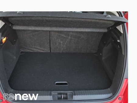 2021 Renault Captur TCe 100 Iconic €19,950 thumbnail