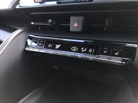 2025 Toyota C-HR - thumbnail 18