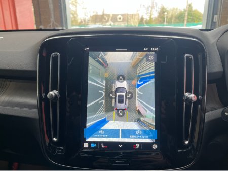 2022 Volvo XC40 - thumbnail 22