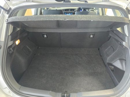 2016 Toyota Auris - thumbnail 6