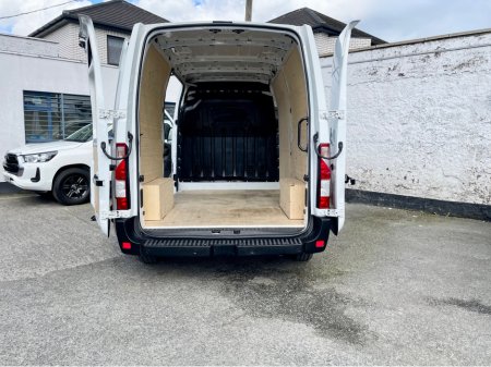 2023 Nissan Interstar - thumbnail 22