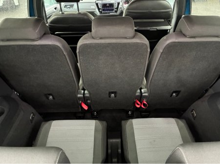 2016 Volkswagen Touran ( 162 REG R-LINE EDITION 1.4 TSI AUTO 7 SEATER CARPLAY ANDROID AUTO  LARGE TOUCH SCREEN -  SPECIALISING IN IMPORTS OF GERMAN AUTOMATIC HI SPEC €18,500 thumbnail