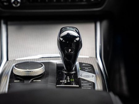 2021 BMW 3 Series 330E M SPORT €28,950 thumbnail