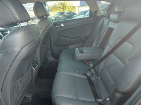 2016 Hyundai Tucson 1.7 PREMIUM BLD 116PS 5 5DR €10,950 thumbnail