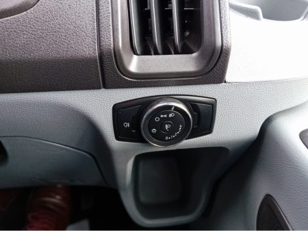 2019 Ford Transit - thumbnail 28