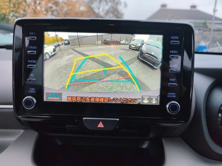 2020 Toyota Yaris 1.5 Petrol Auto Hybrid Heated Seats €16,950 thumbnail