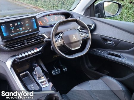 2022 Peugeot 5008 1.5 HDi AUTO ALLURE*HEATED SEATS*LOW MILES*F.S.H. €36,950 thumbnail