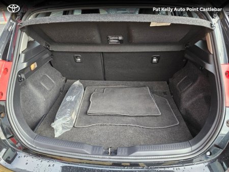 2015 Toyota Auris 1.33 5DR SOL 4DR €13,950 thumbnail