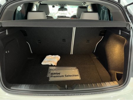 2017 BMW 1 Series - thumbnail 8