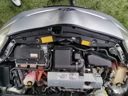 2014 Toyota Prius - thumbnail 11