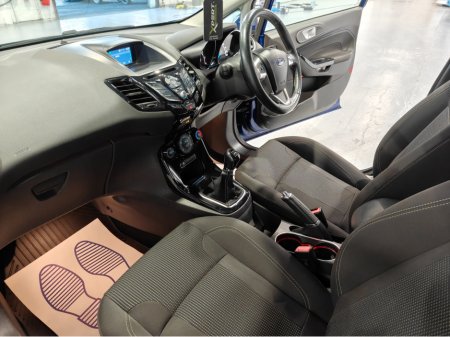 2017 Ford Fiesta TITANIUM 1.0 65PS M5 4DR €10,950 thumbnail