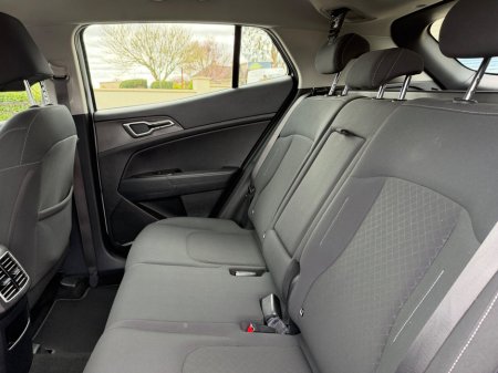 2023 Kia Sportage - thumbnail 17