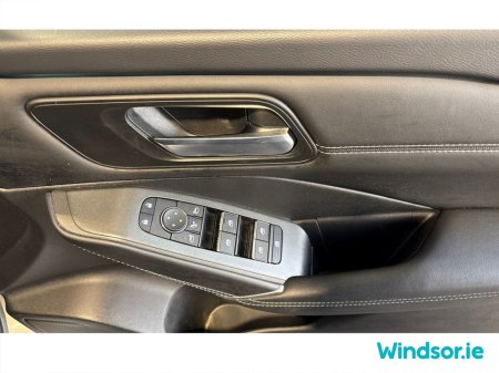 2025 Nissan Qashqai ePOWER QASHQAI SV PREMIUM €40,995 thumbnail