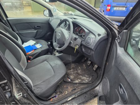 2016 Dacia Logan - thumbnail 7