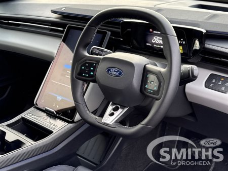 2026 Ford Capri PREMIUM 77KWH 286PS €49,950 thumbnail