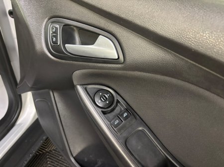2015 Ford Focus 1.6 TDCi 95PS Style €9,950 thumbnail