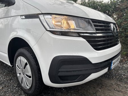 2021 Volkswagen Transporter  €18,998 thumbnail