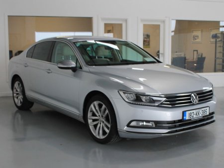 2018 Volkswagen Passat - thumbnail 3