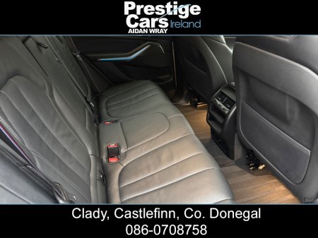 2022 BMW X5 XDRIVE 45E M SPORT AUTO,M PERFORMANCE BODY KIT,ALPINE WHITE,PLUS PACK,TECH PACK,HEAD UP DISPLAY,HEATED LEATHER,APPLE CAR PLAY,ADJUSTABLE SUSPENSION,CAMERAS,FACTORY UP GRADED BRAKES,FBMWSH,HIGH SPEC €64,950 thumbnail