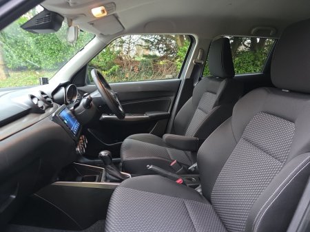 2019 Suzuki Swift - thumbnail 15