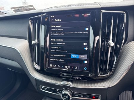 2024 Volvo XC60 - thumbnail 21