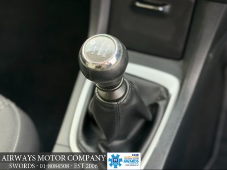 2016 Toyota Corolla - thumbnail 7