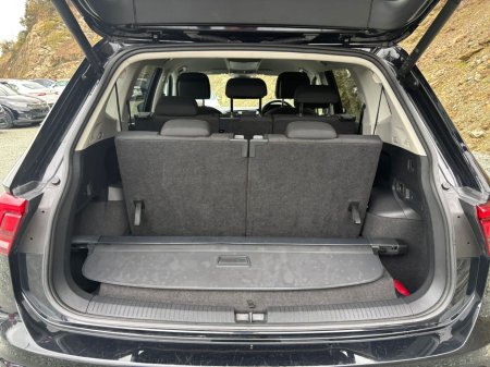 2023 Volkswagen Tiguan - thumbnail 9