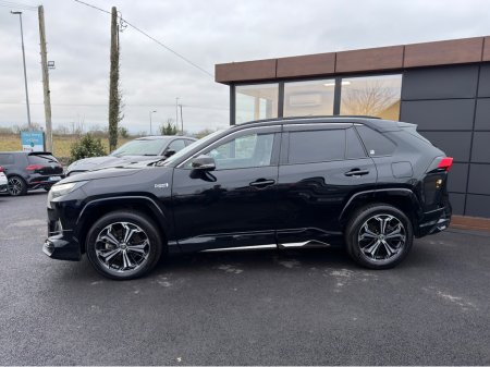 2024 Toyota Rav4 4X4 PHEV - Platinum Modelista - New model €48,940 thumbnail