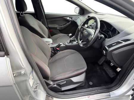 2018 Ford Focus 1.5 TDCI ST-LINE 120PS 5 5DR €14,350 thumbnail