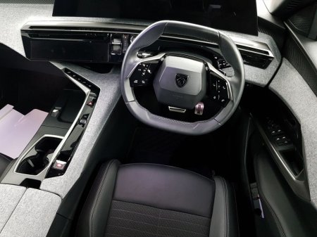 2024 Peugeot 3008 - thumbnail 9