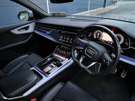 2019 Audi Q8 - thumbnail 22