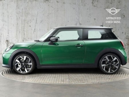 2024 MINI Hatch Cooper C 3 Door €34,900 thumbnail