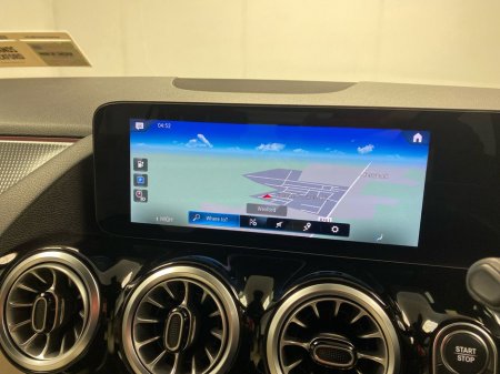 2021 Mercedes-Benz EQA EQA 250 €22,995 thumbnail