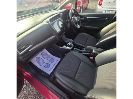 2017 Honda Fit - thumbnail 19