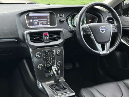 2015 Volvo V40 1.6 Petrol T4 SE Auto 5dr Hatchback | AA approved | Full Leather | Low km | 2 keys | Nov 26 NCT | Nov 26 tax | Sold serviced and valeted with warranty provided | Warranty provided. €11,950 thumbnail