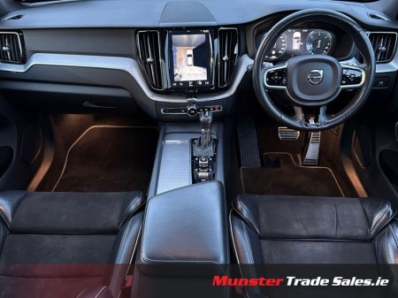 2018 Volvo XC60 D4 190HP AWD R-DESIGN €28,950 thumbnail