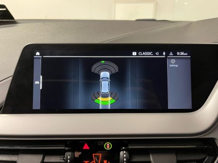 2023 BMW 1 Series 118i SE - Parking Sensors - Panoramic Sunroof - Climate Control - Cruise Control - Apple CarPlay/Android Auto €29,750 thumbnail