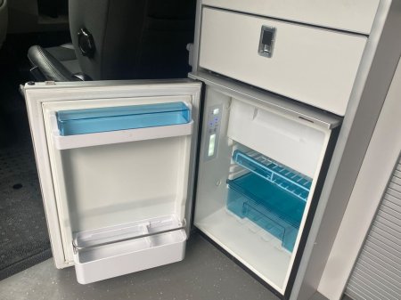 2018 Volkswagen Transporter - thumbnail 19