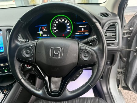 2015 Honda Vezel  €14,890 thumbnail