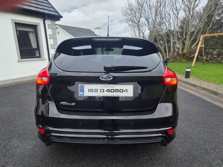 2016 Ford Focus - thumbnail 6