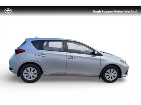 2016 Toyota Auris - photo 2