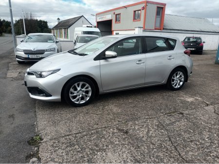 2016 Toyota Auris 1.4 D-4D LUNA 4DR €12,450