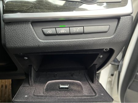 2017 BMW 5 Series - thumbnail 15