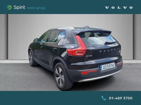 2022 Volvo XC40 - thumbnail 2