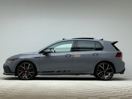 2022 Volkswagen Golf GTI CLUBSPORT 2.0 TSI 300HP *PAN ROOF* €49,990 thumbnail