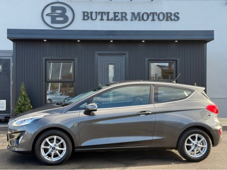 2018 Ford Fiesta - thumbnail 3