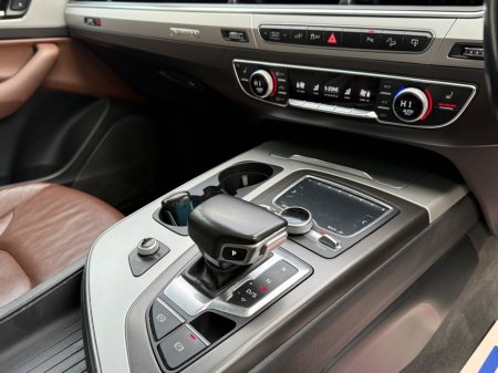 2017 Audi Q7 3.0TDI 373 e-tron quattro Tiptronic SE €24,950 thumbnail